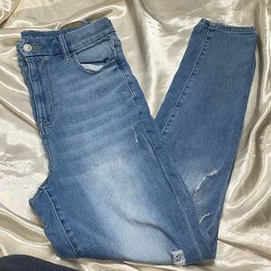 American Eagle ripped curvy high waisted jeggings size 10